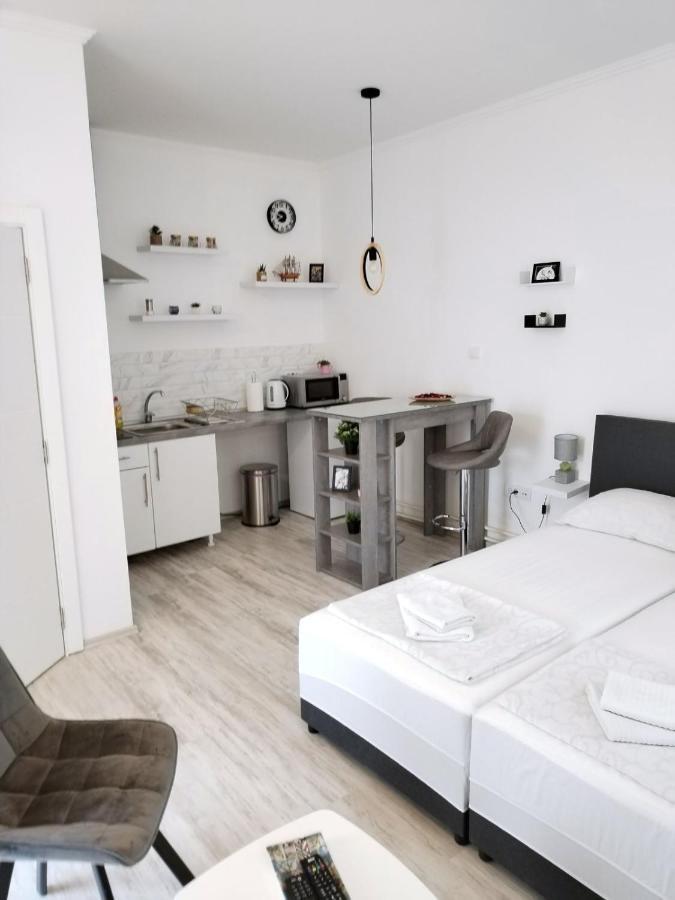 Vajda Apartments Újvidék Kültér fotó
